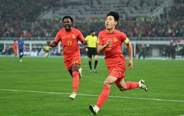 Kaiyun体育官方认证科维托娃重返赛场，险胜首场状态出色，TL观众沸腾！引发球迷热议的简单介绍